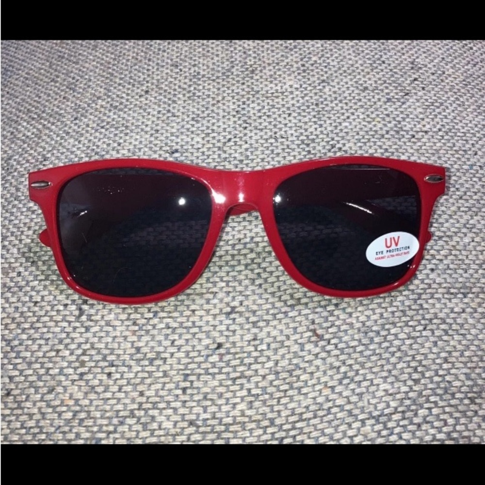 Chevrolet Sunglasses Mens Red Silverado Chevy Truck Promo UV Protect Auto Show - Picture 4 of 6